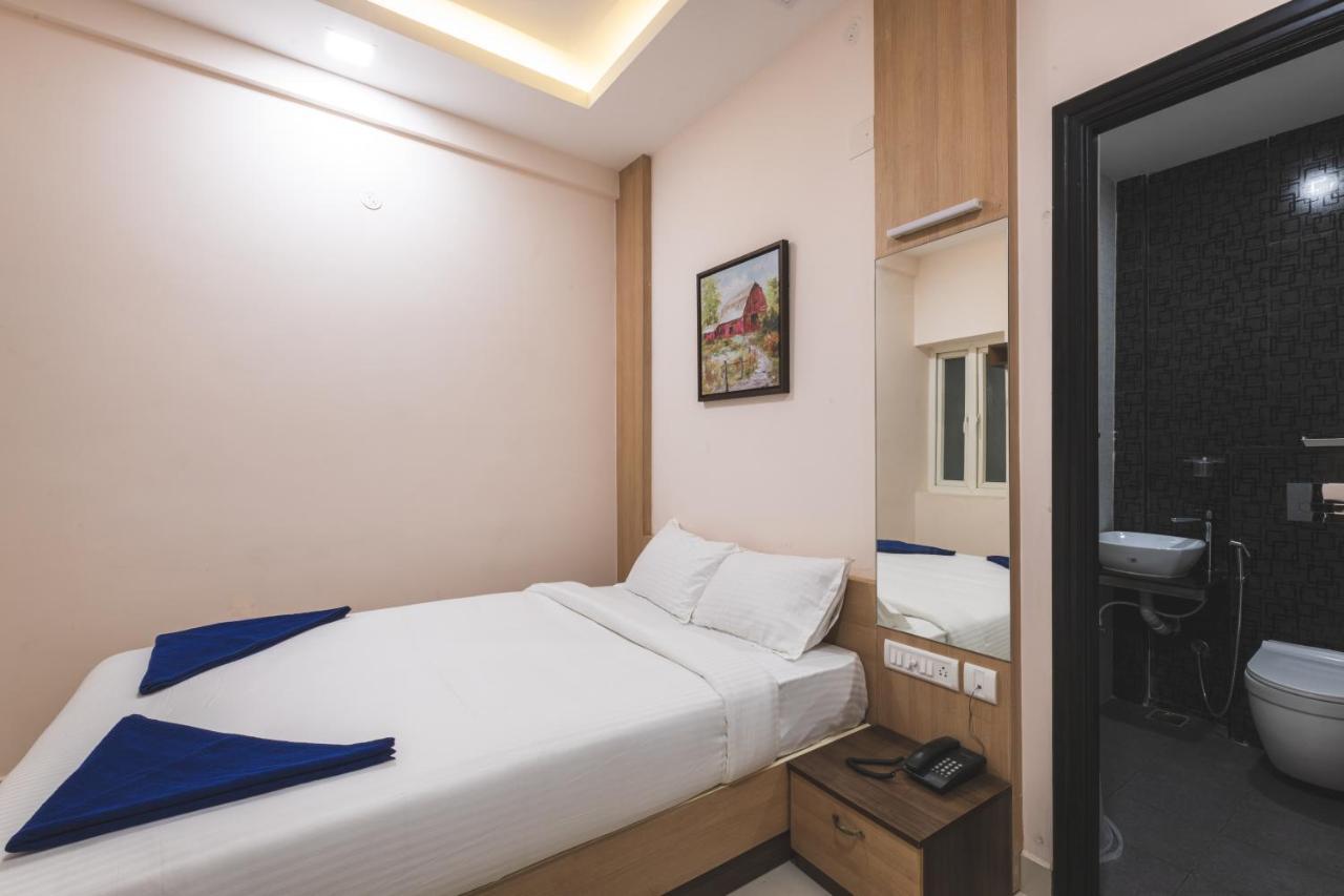 Skm Regency Hotel Csennai Kültér fotó