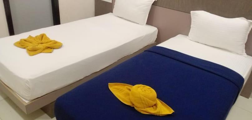 Skm Regency Hotel Csennai Kültér fotó